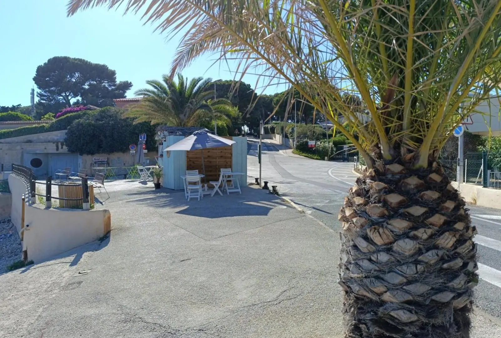 Coquet Appartement Avec Piscine A 200M De La Plage Bandol França