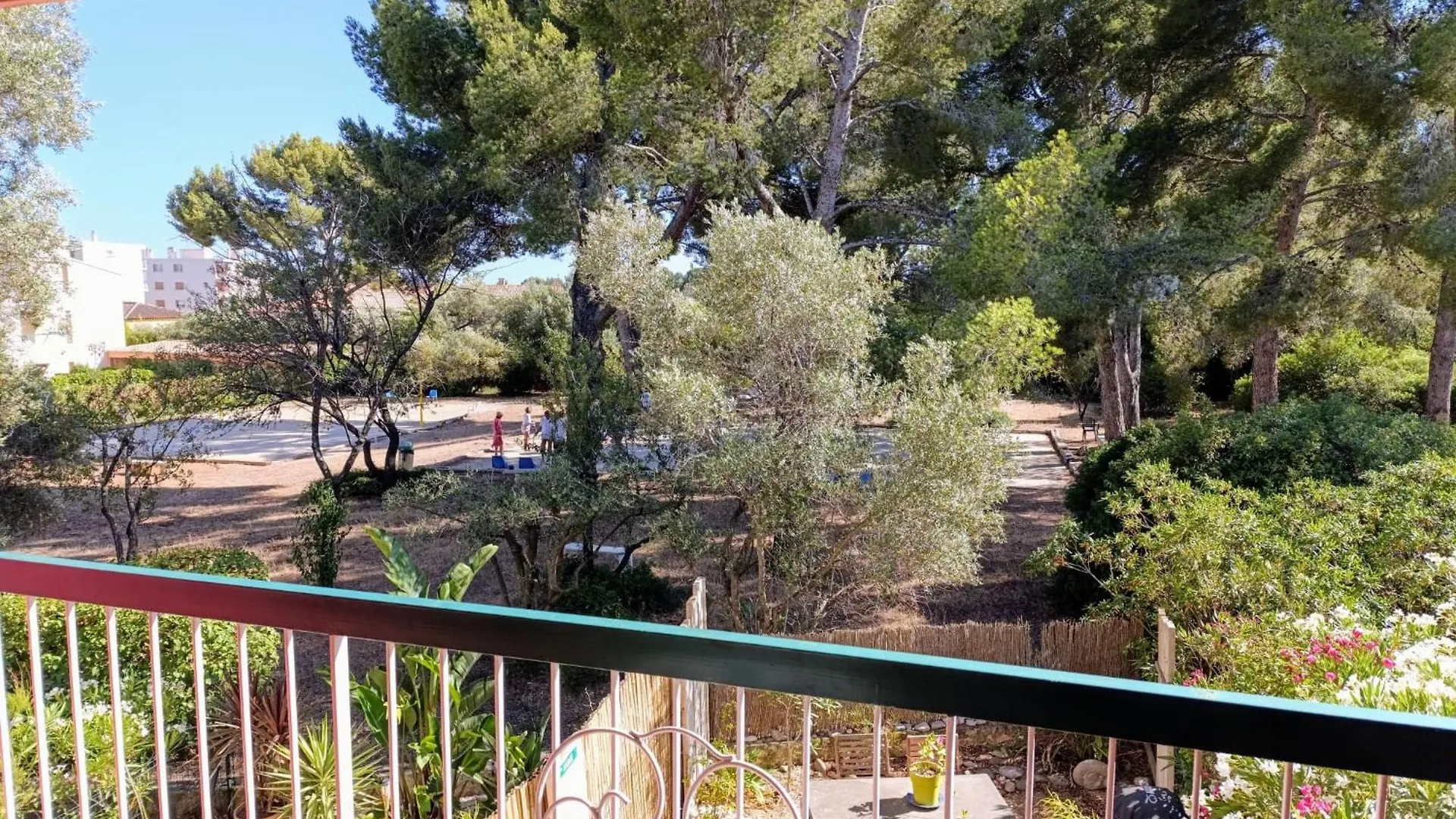 公寓 Coquet Appartement Avec Piscine A 200M De La Plage 邦多勒